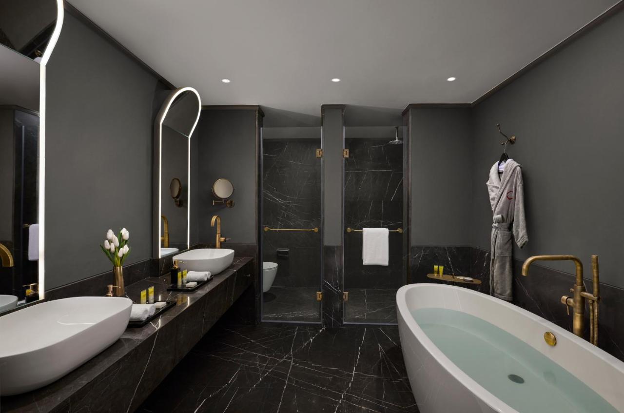 Hyatt Centric Sector17