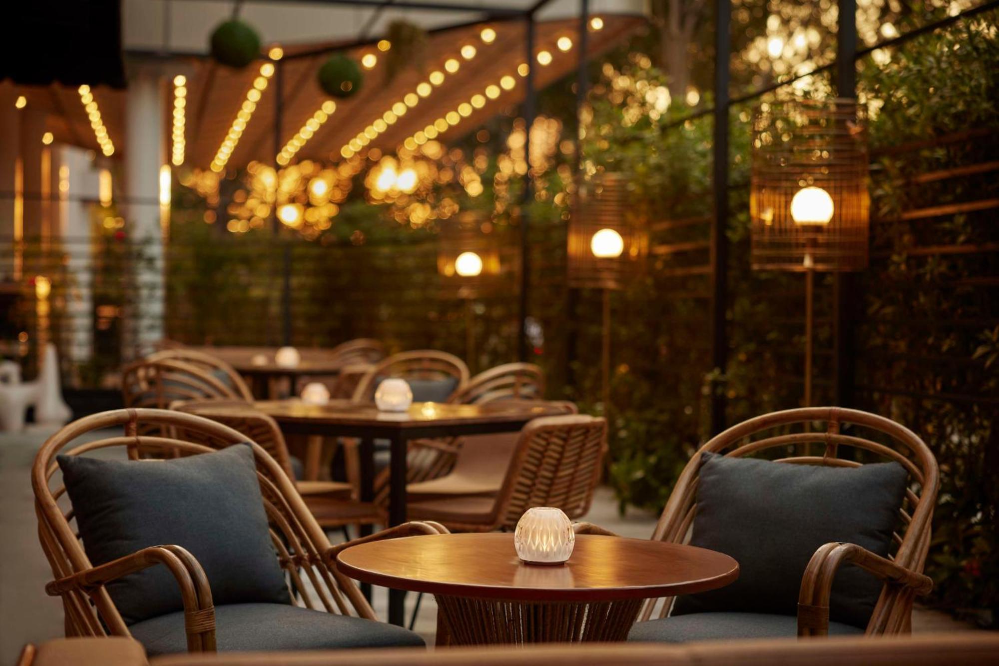 Hotel Hyatt Centric Sector17